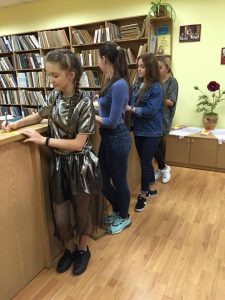 Обслуговування студентів за заявками.