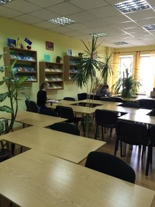 Сучасний дизайн робить комфортним бібліотечний простір.